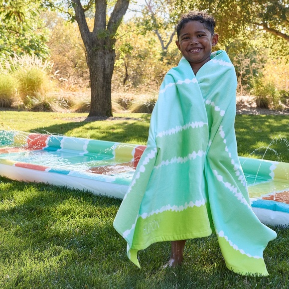 Tie-Dye Stripe Beach Towel UPF 50+ - PBK - Picture 3 of 8